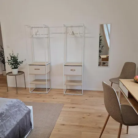 Stayvision Fs43 8 - 1 Schlafzimmer - 4 Gaeste - Wlan