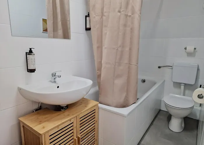 Stayvision Fs43 8 - 1 Schlafzimmer - 4 Gaeste - Wlan Wuppertal