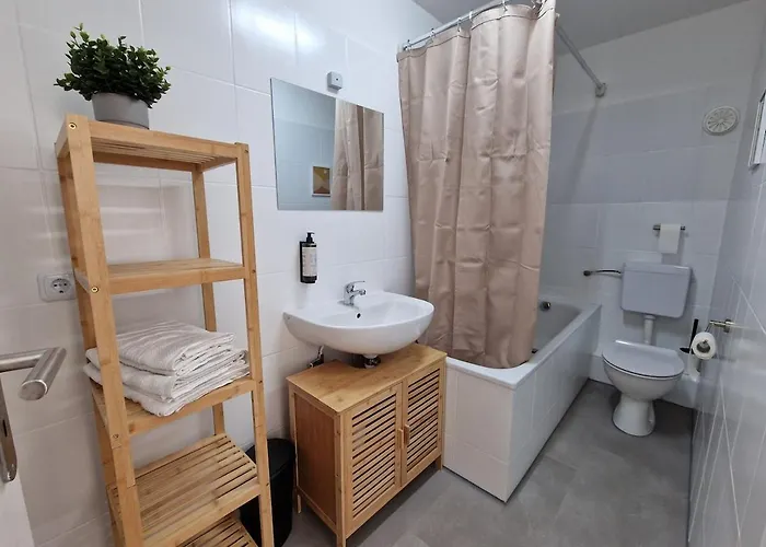 Stayvision Fs43 8 - 1 Schlafzimmer - 4 Gaeste - Wlan * Wuppertal